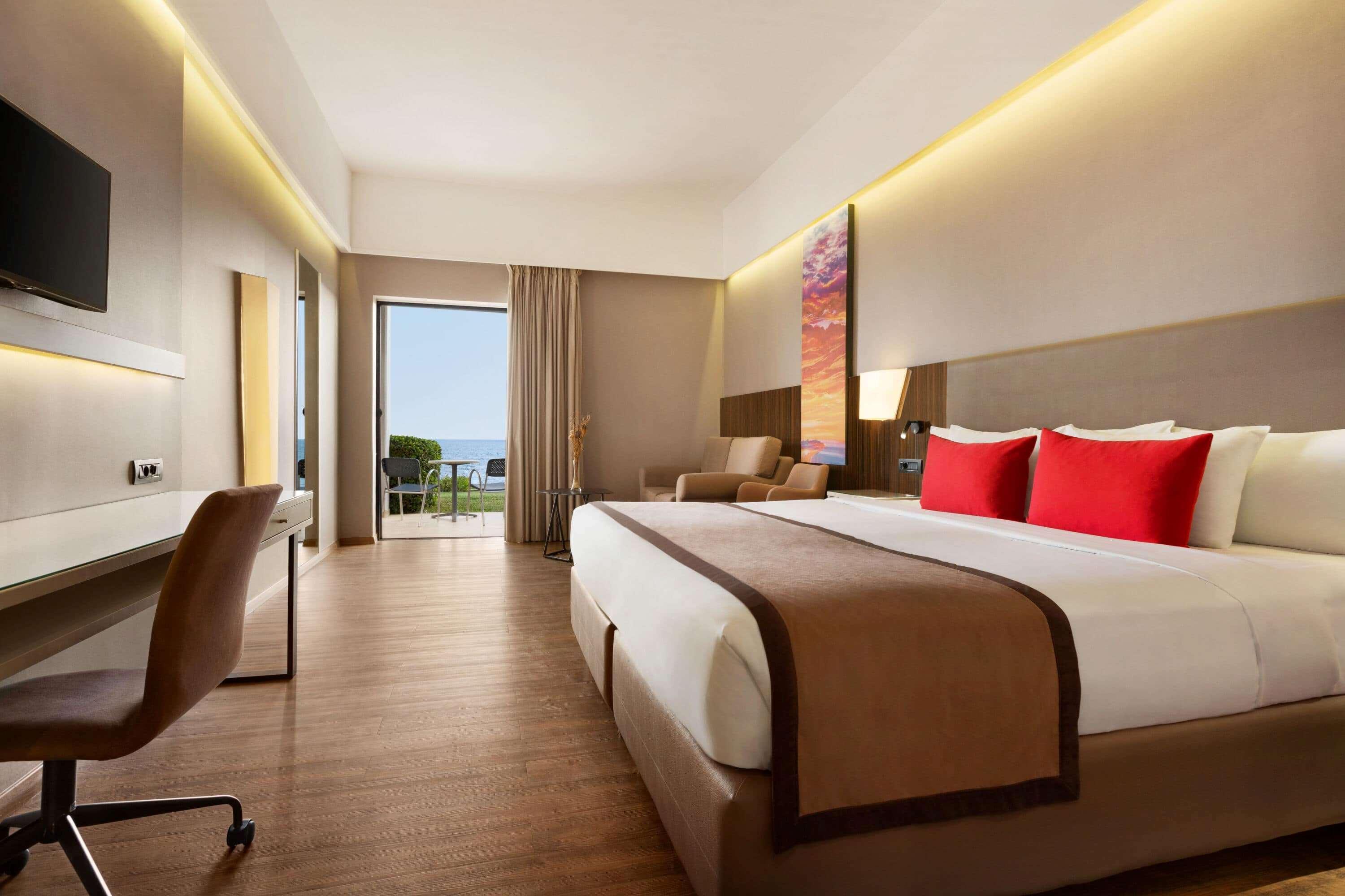 Ramada Plaza By Wyndham Thraki Hotell Alexandroupolis Exteriör bild A room at the hotel