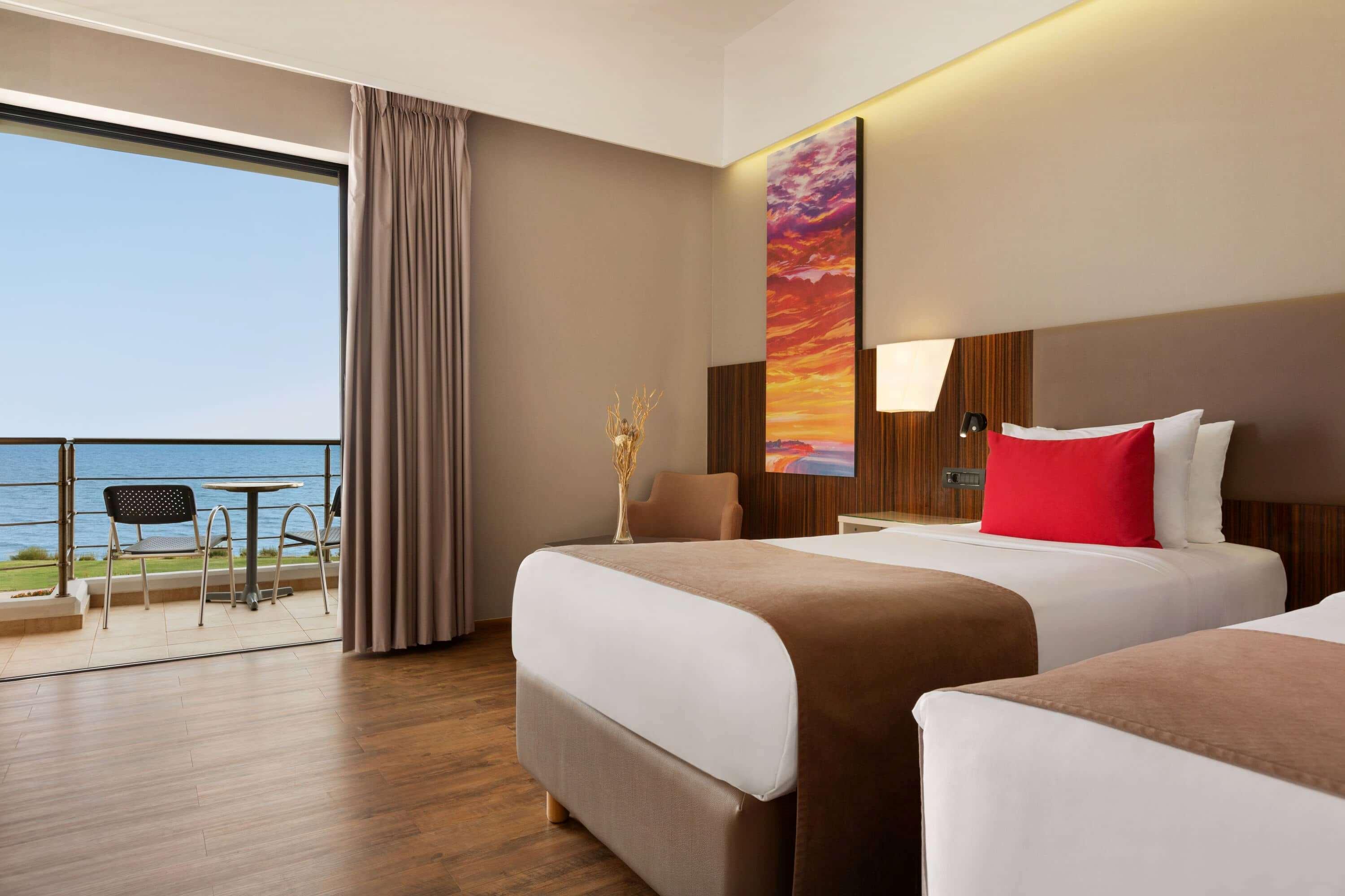 Ramada Plaza By Wyndham Thraki Hotell Alexandroupolis Exteriör bild A room at Hilton Garden Inn, Antalya, Turkey