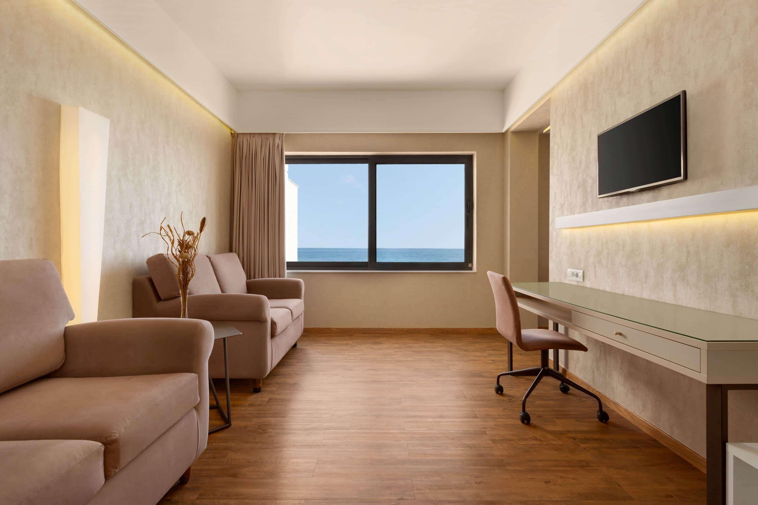 Ramada Plaza By Wyndham Thraki Hotell Alexandroupolis Exteriör bild A room at the hotel