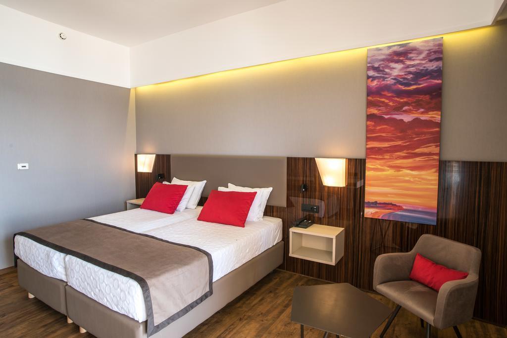 Ramada Plaza By Wyndham Thraki Hotell Alexandroupolis Exteriör bild