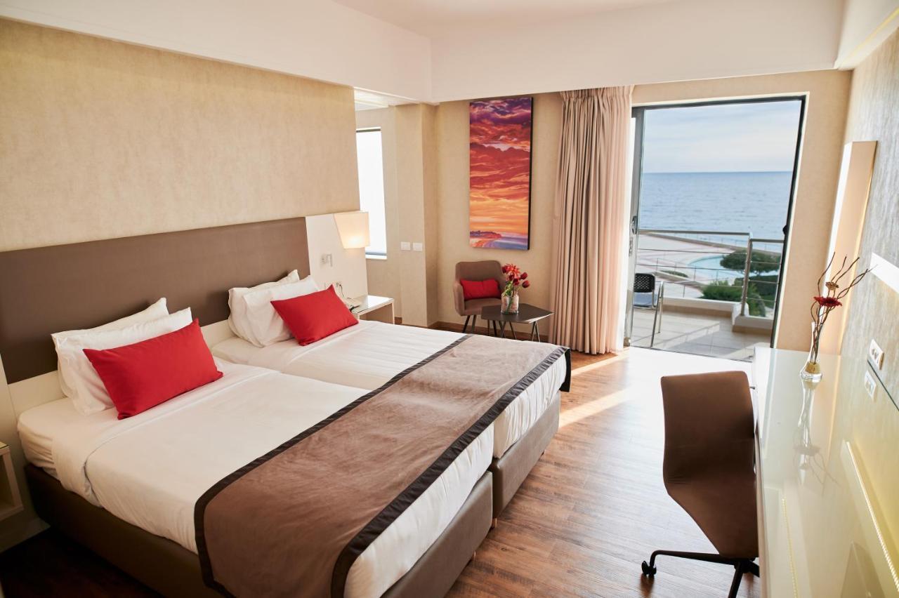 Ramada Plaza By Wyndham Thraki Hotell Alexandroupolis Exteriör bild A room at the Leonardo Hotel, Tel Aviv