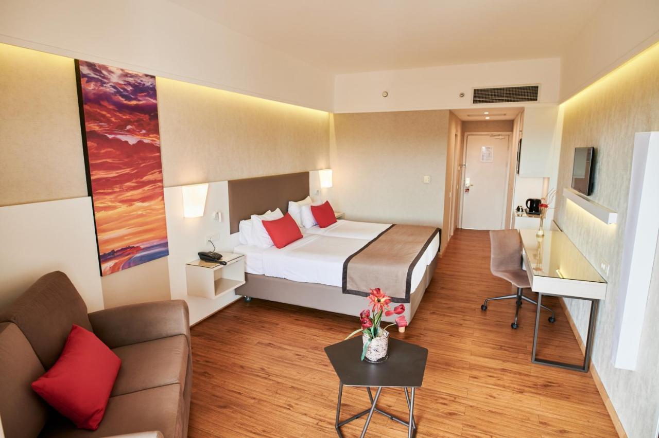 Ramada Plaza By Wyndham Thraki Hotell Alexandroupolis Exteriör bild Deluxe Room